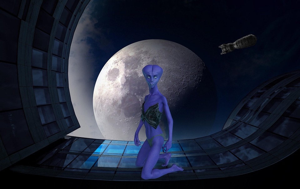 Alien Space Ship Moon - Free photo on Pixabay