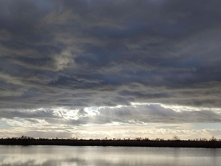 Spiegelung Im Wasser, Betrüger Teich