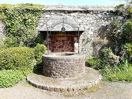 Free Stone Well Stone Fountain photo and picture