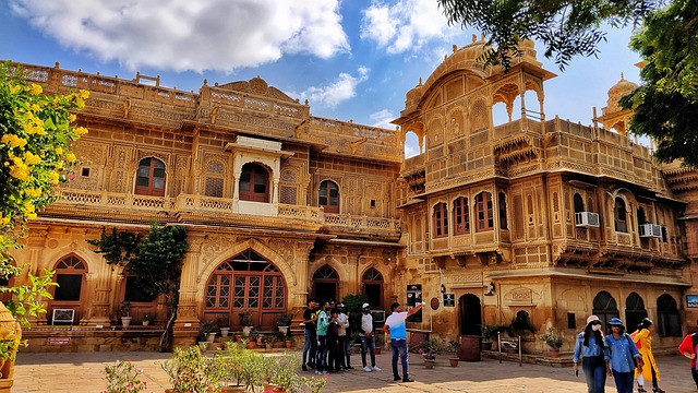 Free Architecture Building photo and picture