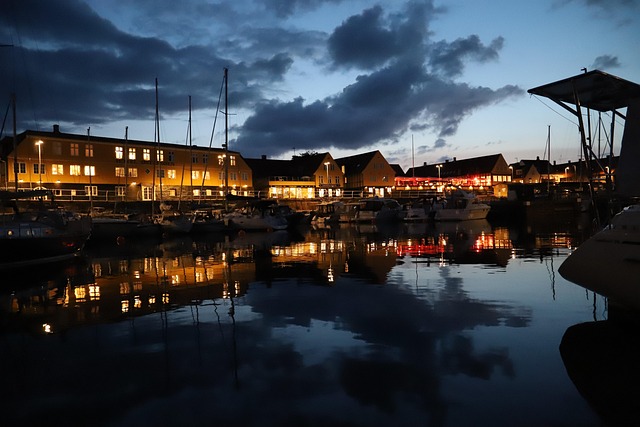 Free Harbor Village photo and picture