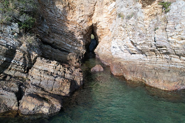 Free Sea Cave photo and picture