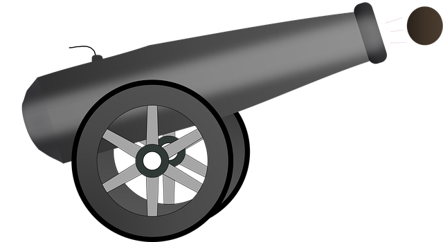 Free canon tank weapon vector