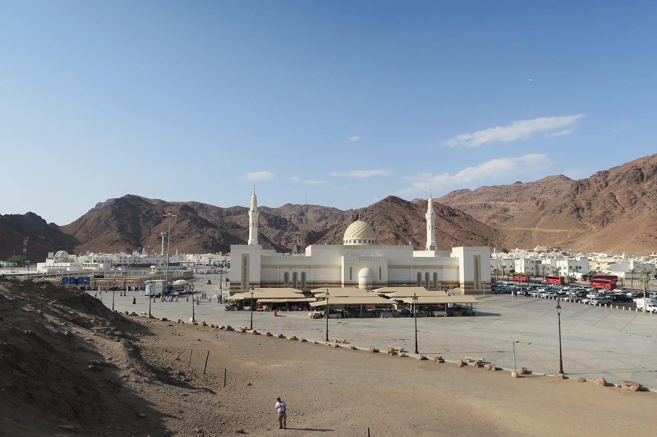 2+ Free Uhud Mountain & Uhud Images - Pixabay
