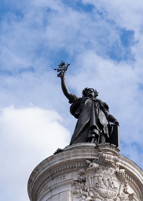 Free Monument Paris photo and picture