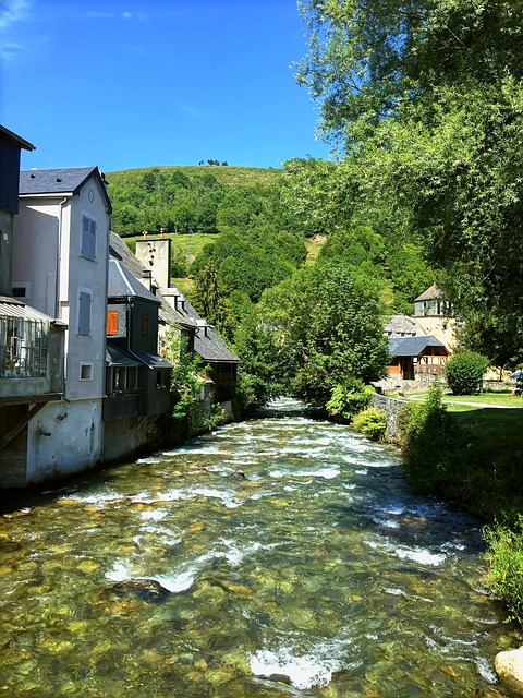 Elv, By, Landsbygda, Hus, Creek, Fjell