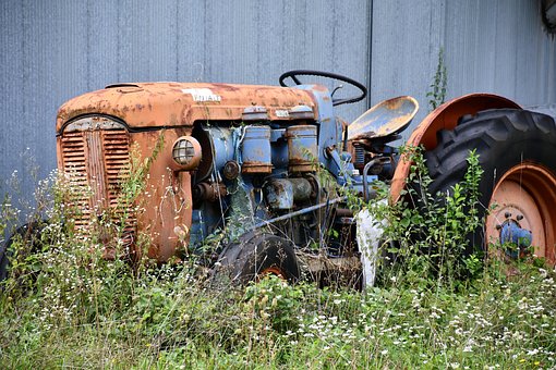 Tractor, Motor, Resturi De Metal, Vechi