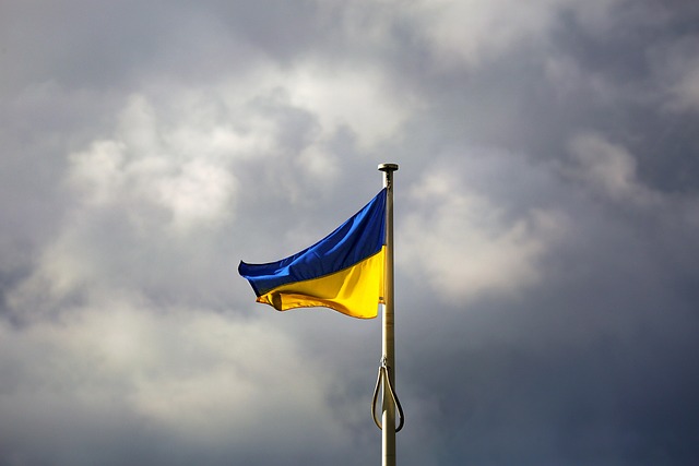 Ukraine, Ukrainske Flag, Flag, Skyet Dag