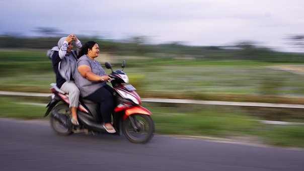 Gade, Blitar Apik, Indonesien, Kvinde