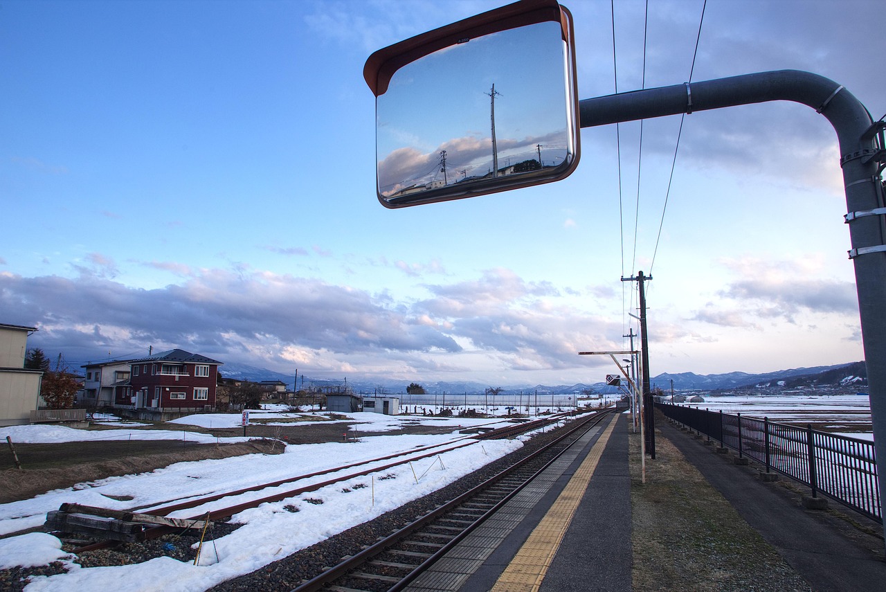 Train Tracks - free online jigsaw puzzle photo