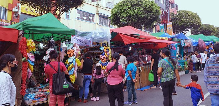 Free Market Thrift photo and picture