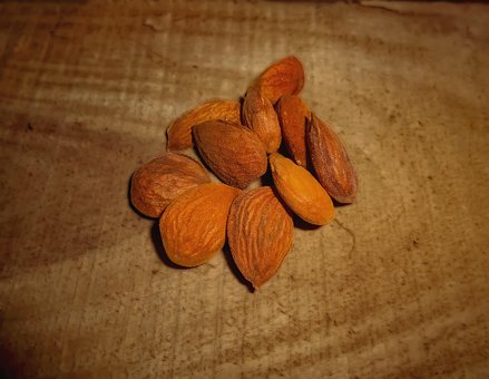Mandel, Badam, Nüsse, Trockenfrucht