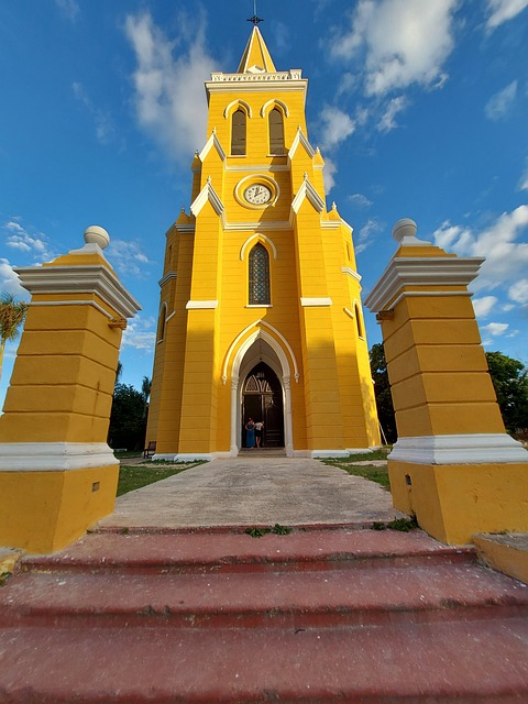 Kirke, Arkitektur, Gammel, Religion