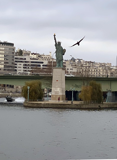Free Freedom Paris photo and picture