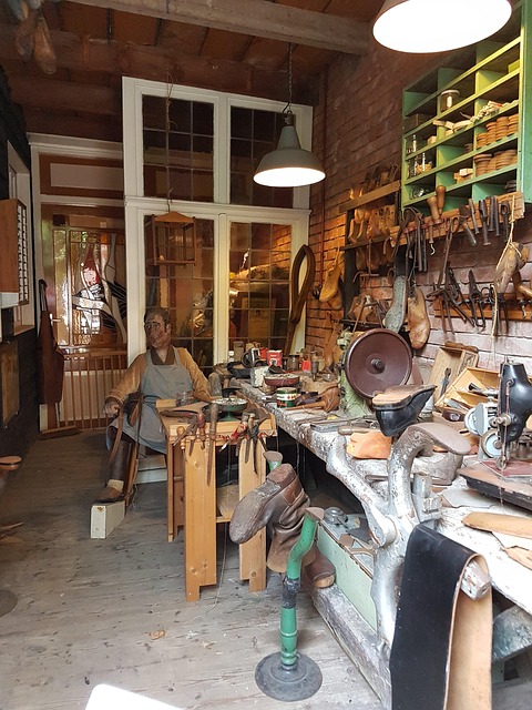 Free Shoemaker Last Century Museum photo and picture