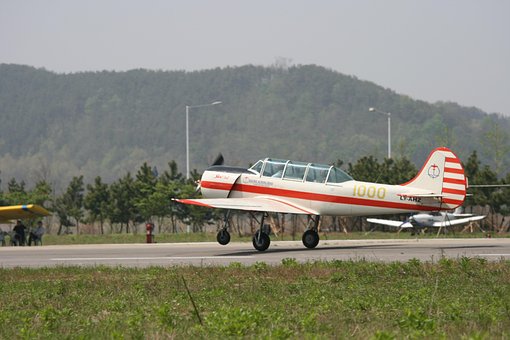Free Airshow Aircraft photo and picture