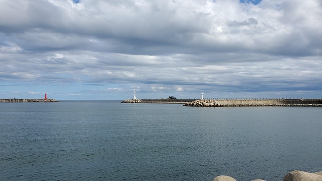 Free Sea Lighthouse photo and picture