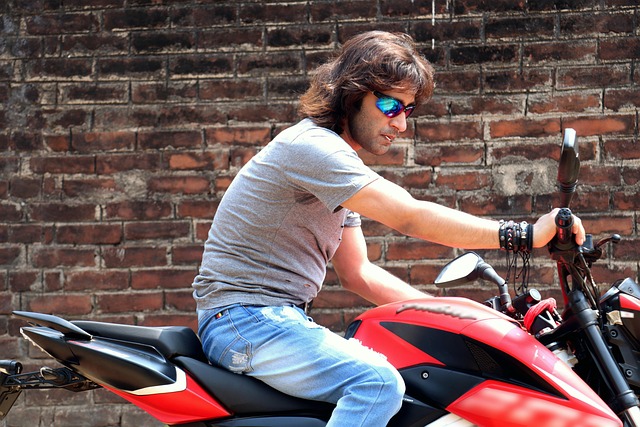 Free Model Bike photo and picture