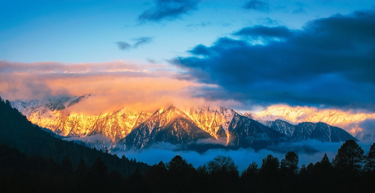 Snow Mountain - free online jigsaw puzzle photo