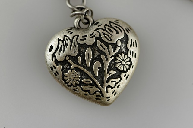 Free Rustic Heart Jewelry Jewellery photo and picture