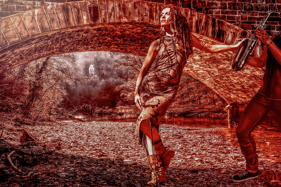 woman-7155344_960_720.jpg