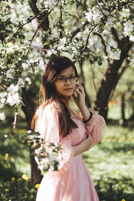Free Young Woman Woman photo and picture
