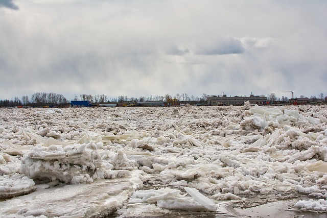 Free River Ice Drift photo and picture