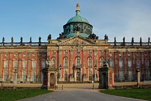 Free Castle Palace photo and picture