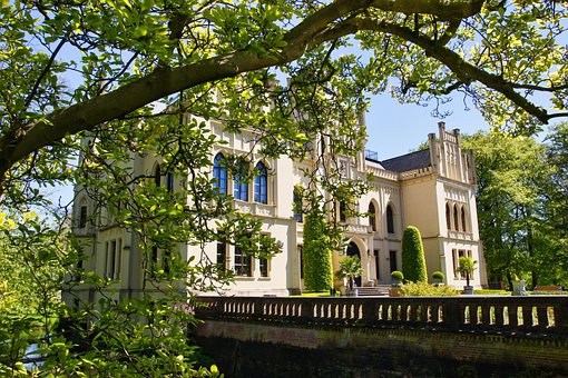Evenburg, Ostfriesland, Vacío