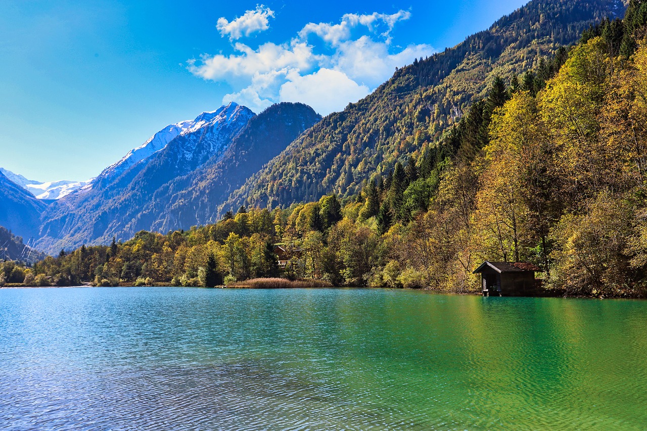 Mountain Lake - free online jigsaw puzzle photo