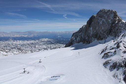 Free Hoher Dachstein Ski Slope photo and picture