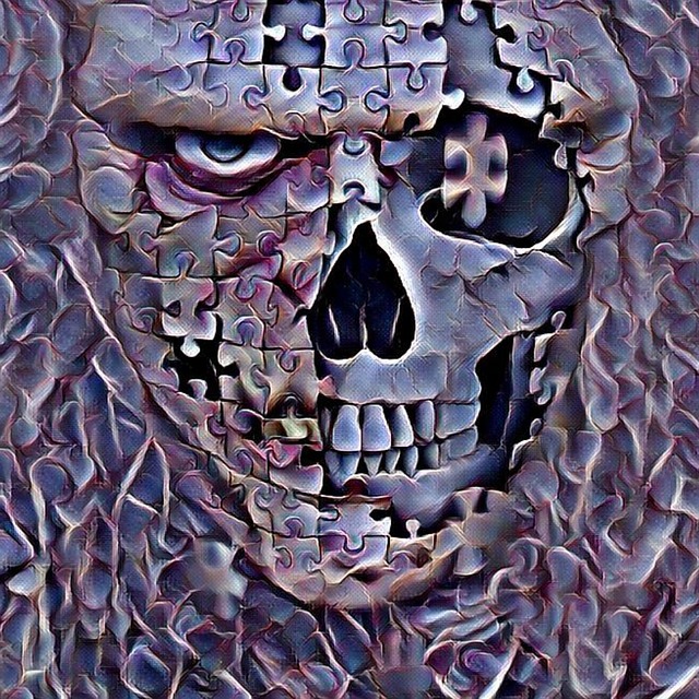 Free old puzzle skull illustration