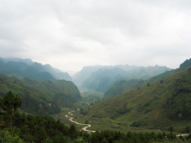 Highland, Plateau, Steile Hügel