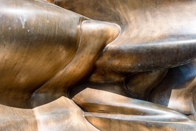 Free Structure Statue photo and picture