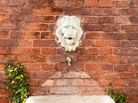 Free Lion Architecture photo and picture