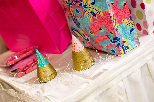 Free Happy Birthday Pink Bag photo and picture