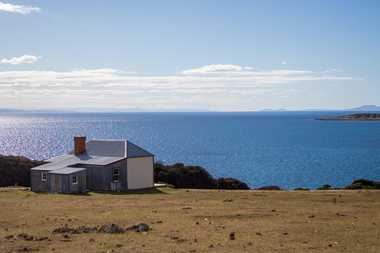 Hut - free online jigsaw puzzle photo