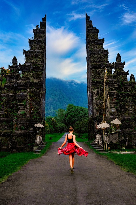 Indonesia Prepares for Holiday Travel Surge: 110 Million Expected