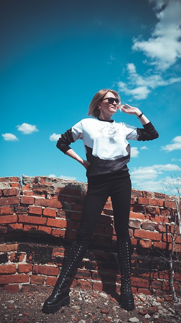Free Young Woman Woman photo and picture