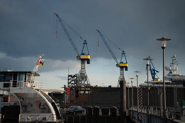 Free Cranes Ships photo and picture