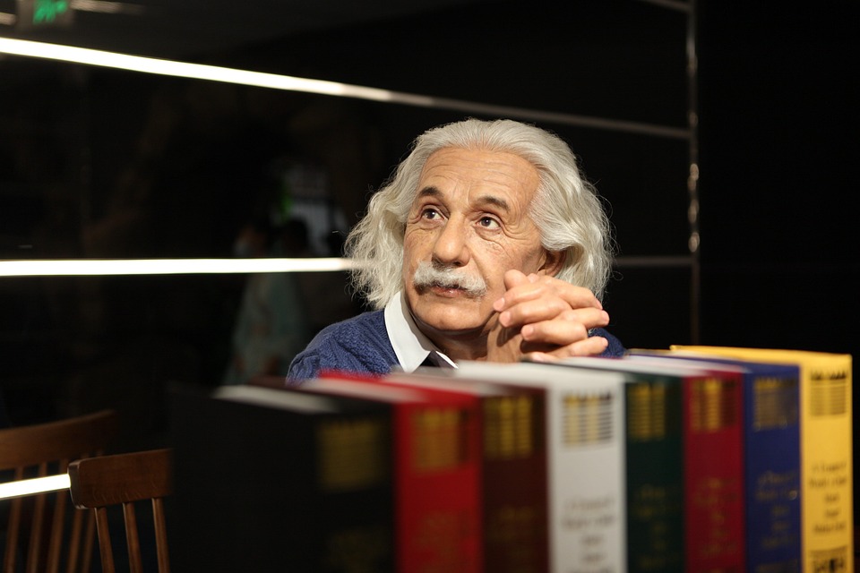 Einstein's Relativity Under Fire: New Challenges and Discoveries in Cosmology - News Directory 3