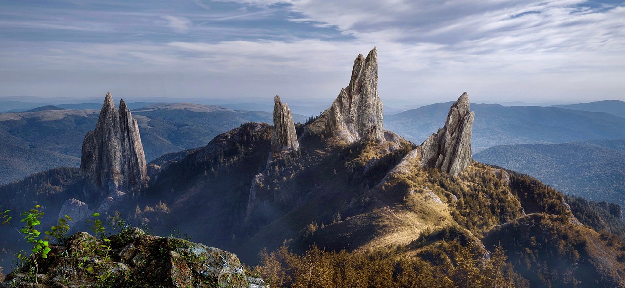 https://cdn.pixabay.com/photo/2022/05/26/17/44/landscape-7223449_1280.jpg
