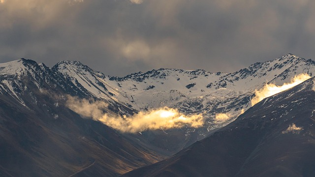 Free Mountains Sunset photo and picture