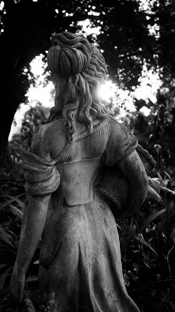 statue, sculpture, garden statue, vaporwave, art, monochrome, brazil, black and white, vaporwave, vaporwave, vaporwave, vaporwave, vaporwave