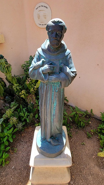 Free Statue Metal Figure photo and picture
