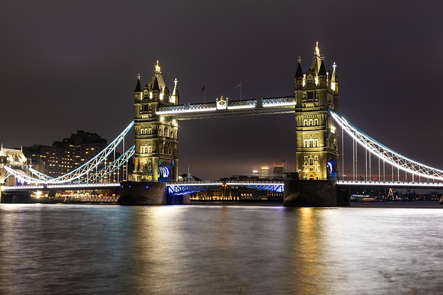 Free Tower Bridge photo and picture
