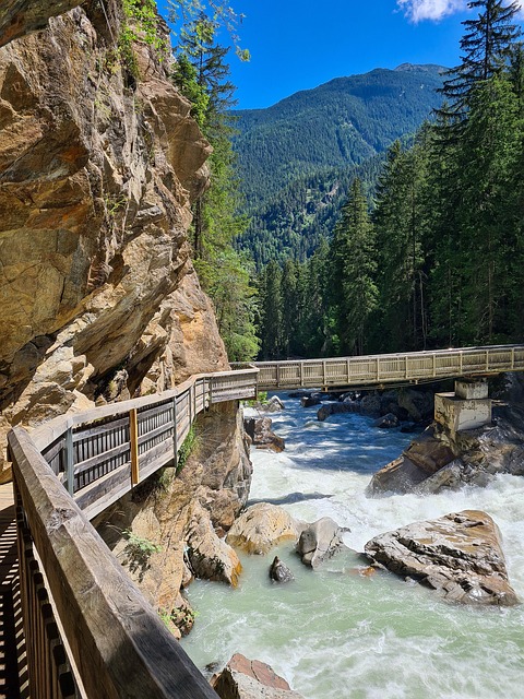 Free Weller Bridge Ötztal photo and picture