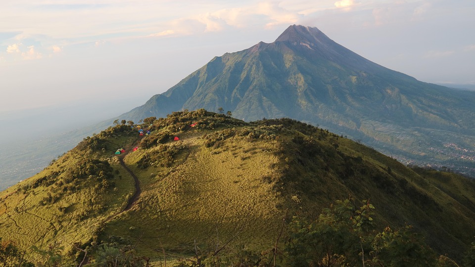 Indonesia's Path to Energy Independence: Prabowo Subianto's Vision for 100% Renewable Power - News Directory 3