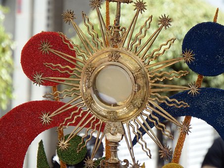 Free Eucaristía Procesión photo and picture