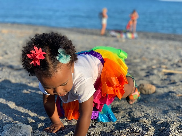 Free Little Girl Colors photo and picture